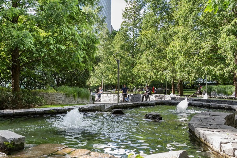 Green space at Jubilee Park in Canary Walf London.