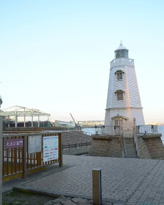 Old Sakai Lighthouse