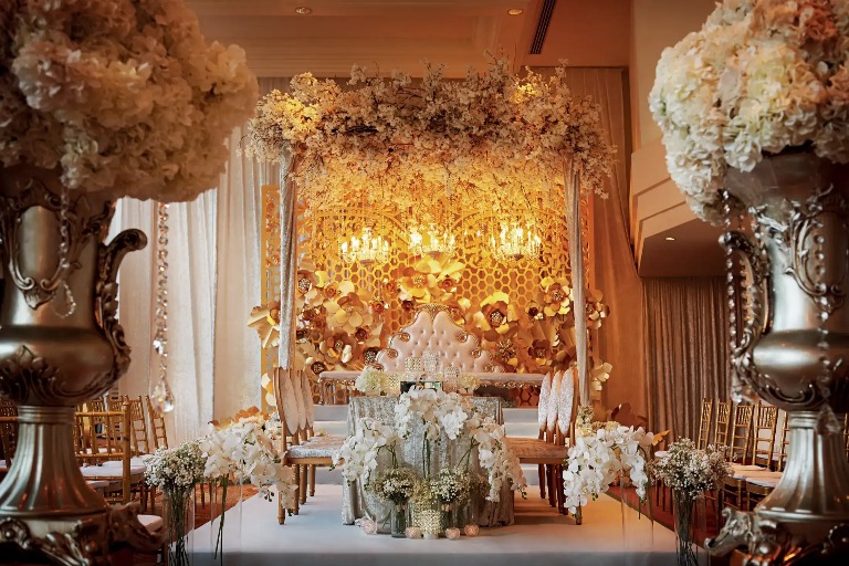 Sweetheart table in a Dorsett Grand Subang wedding venue.