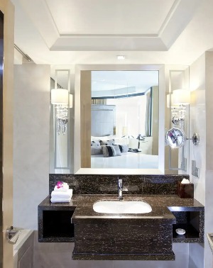 Vanity in the Executive Club Room at Dorsett Grand Subang.