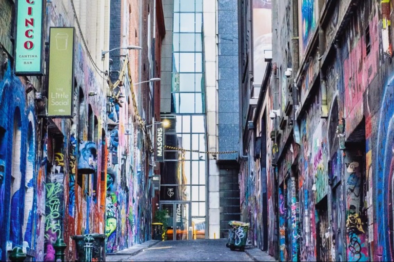 Hosier Lane with graffiti in Melbourne