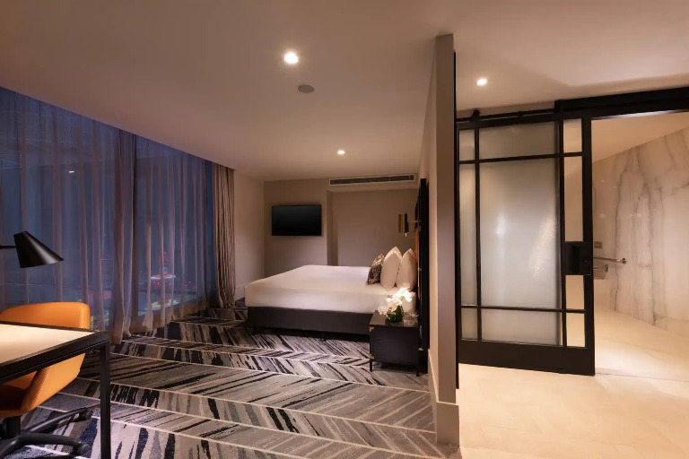 City-view king bed in Dorsett Melbourne Accessible Room