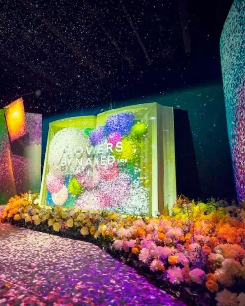 UOB KayHian Presents NAKED FLOWERS Hong Kong