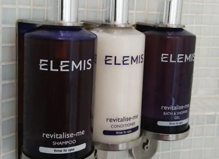 Re-fillable shower dispensers at Dorsett Mongkok Hotel