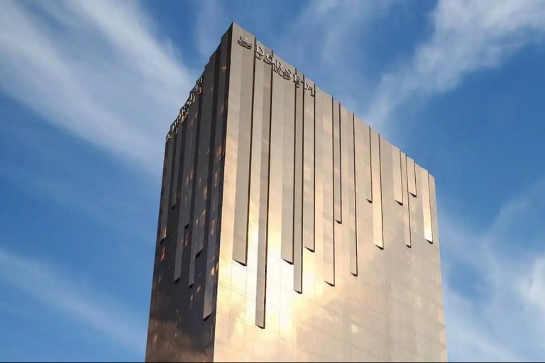 23-storey high-rise hotel exterior view of Dorsett Perth in the heart of the capital city of Western Australia.