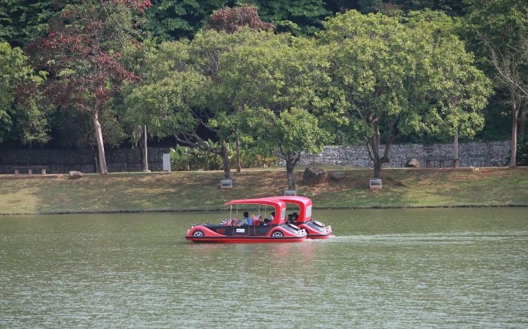 People on boat rides in Kuala Lumpur. 