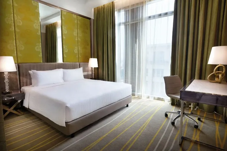 King beds in the Deluxe Room Twin at Dorsett Putrajaya.