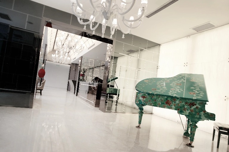 Grand piano by the Dorsett Shanghai Hotel reception.