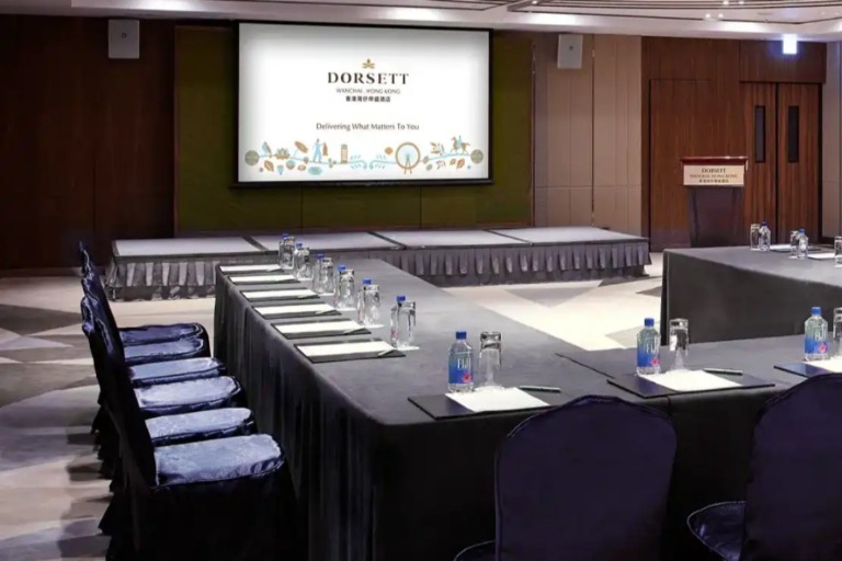 Interior of Xin Hua meeting room at Dorsett Wanchai