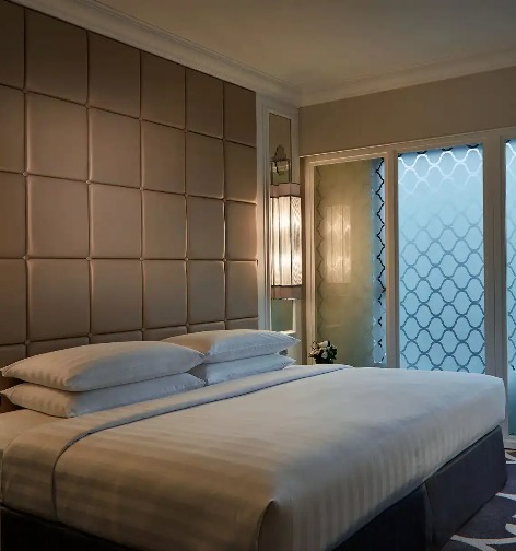 A king-size bed in the Superior Room at Dorsett Wanchai Hong Kong